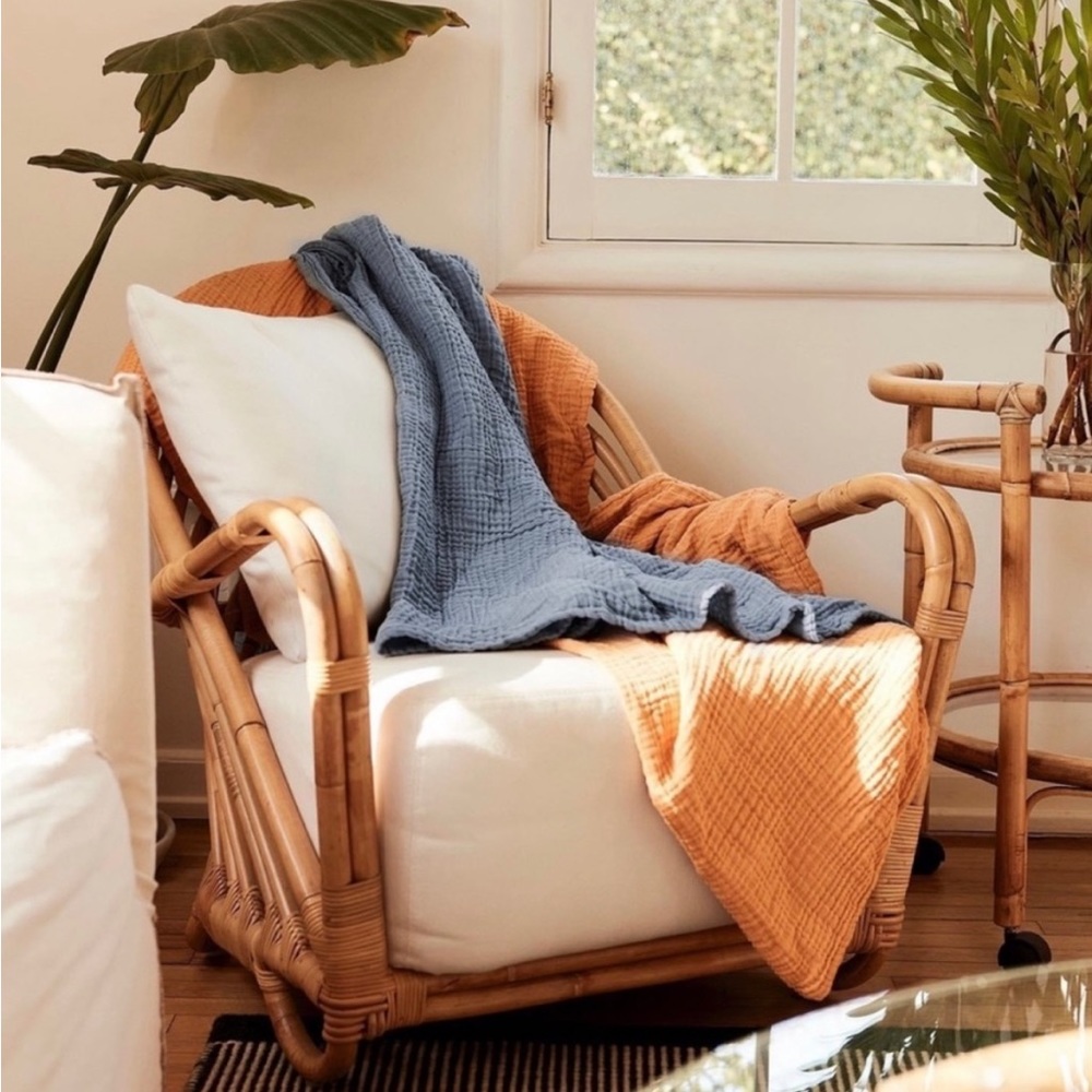 Sembla NWT orange crinkle throw blanket
